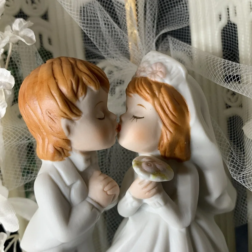 Vintage Martha’s Porcelain Figurine boxed wedding cake topper